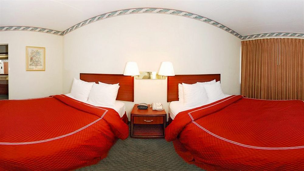 Four Points By Sheraton Raleigh North Екстер'єр фото
