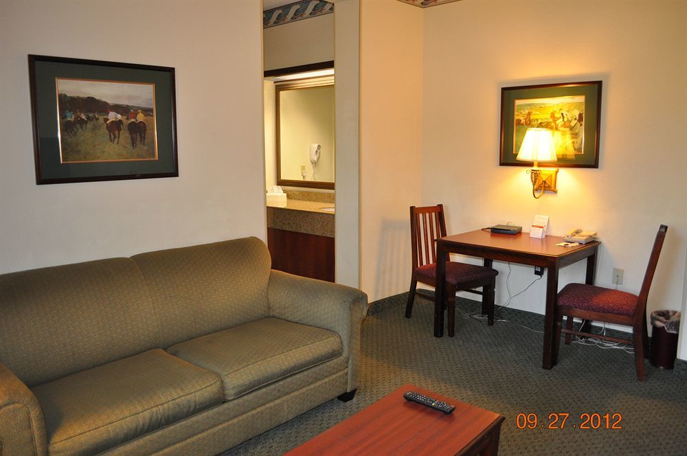 Four Points By Sheraton Raleigh North Екстер'єр фото