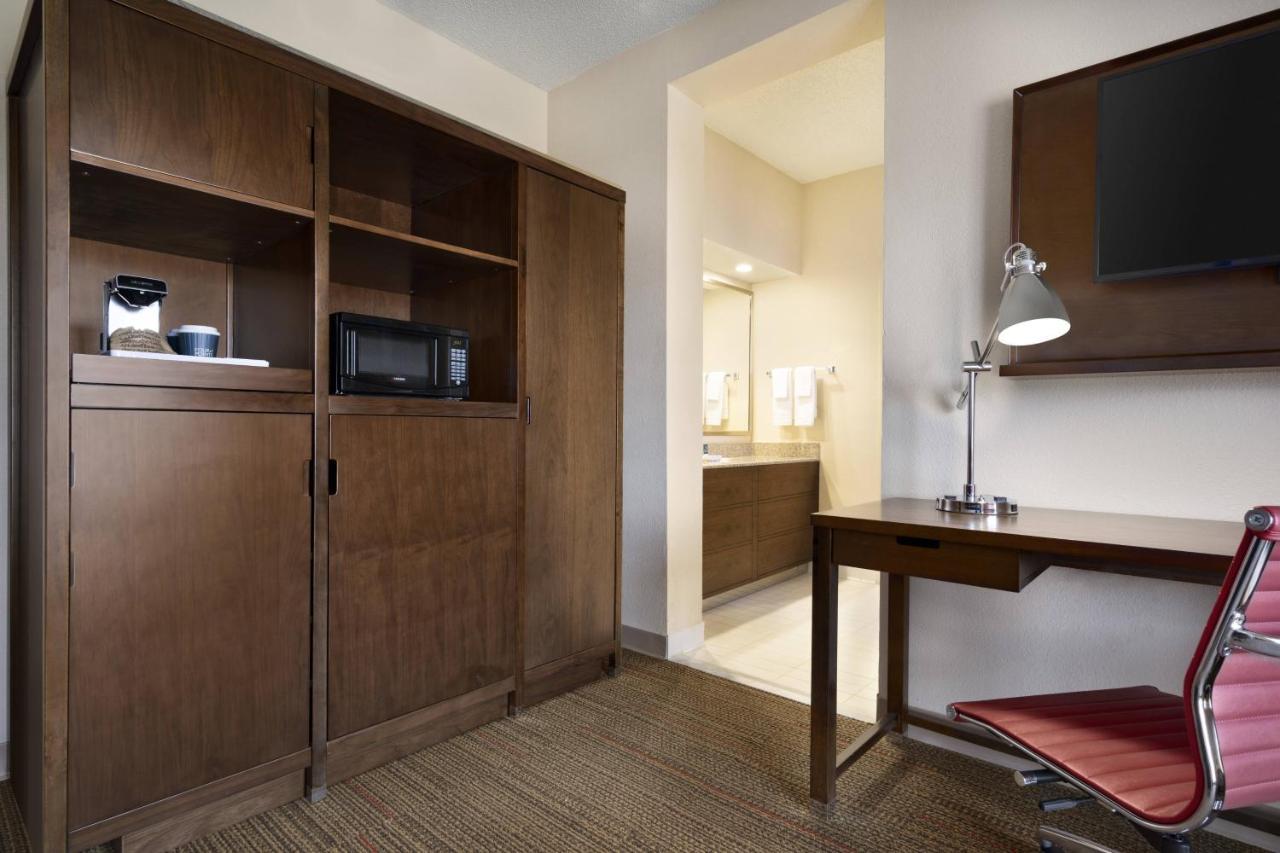 Four Points By Sheraton Raleigh North Екстер'єр фото