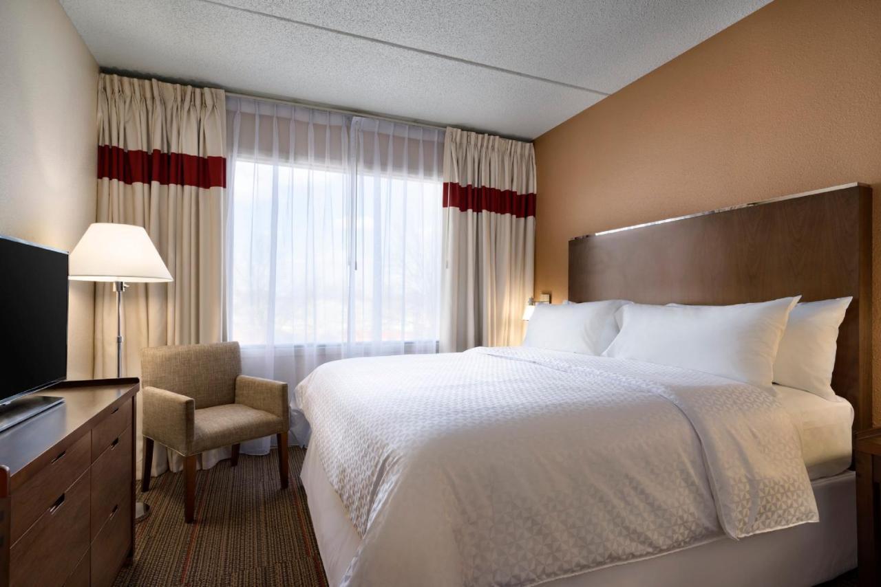 Four Points By Sheraton Raleigh North Екстер'єр фото